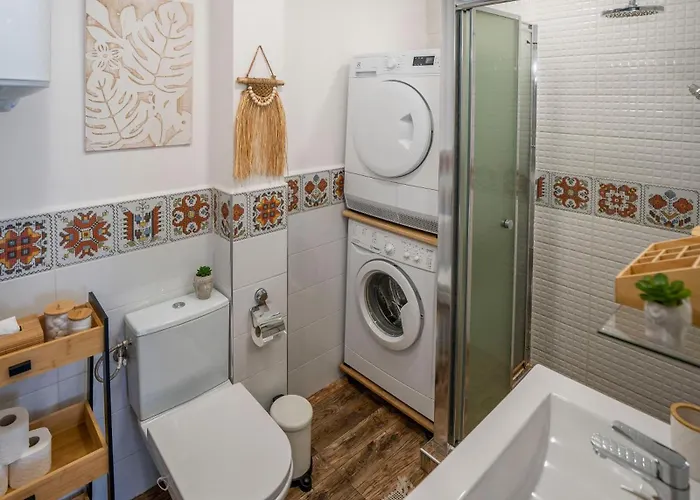 Boho With Private Parking Space